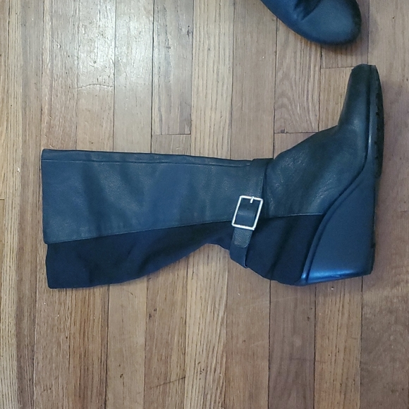 Womens Boots - Picture 4 of 4